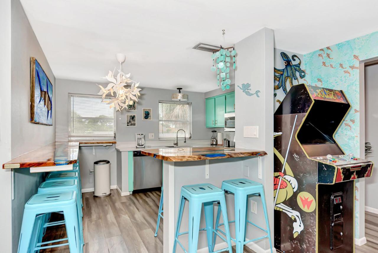 Mermaid House With Pool Jacuzzi Steps To Siesta Key Beach 사라소타 외부 사진