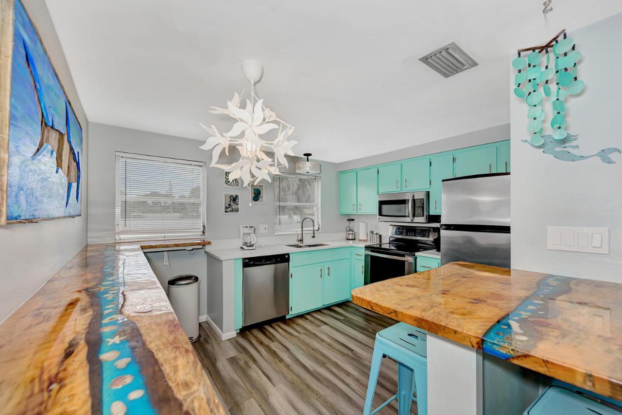 Mermaid House With Pool Jacuzzi Steps To Siesta Key Beach 사라소타 외부 사진